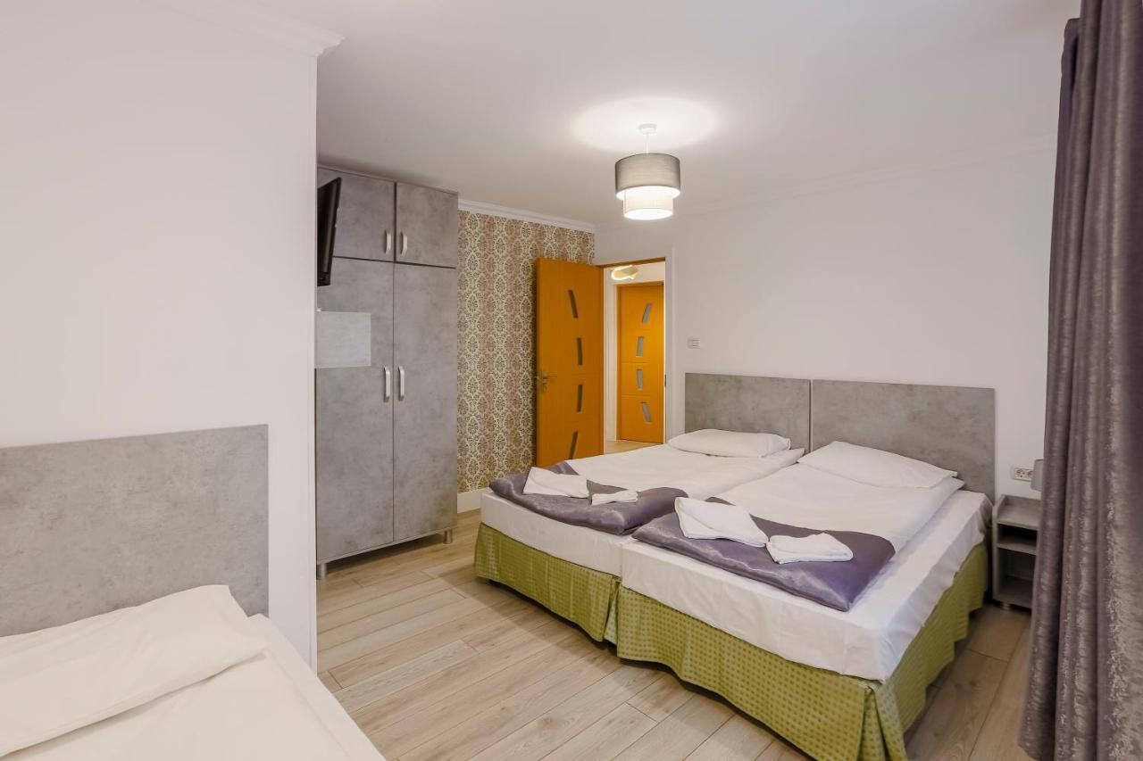 Vaias Aparts Targu Neamt Extérieur photo