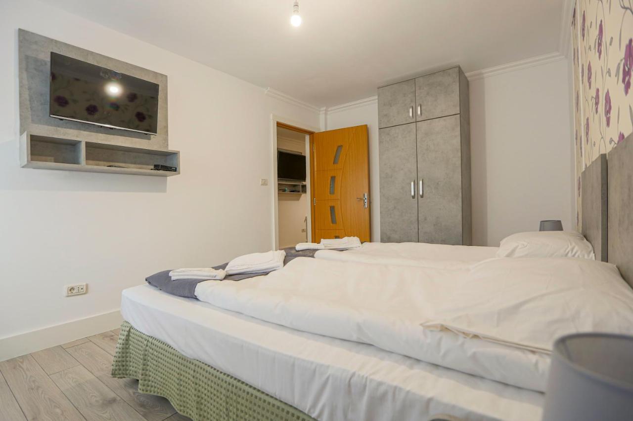 Vaias Aparts Targu Neamt Extérieur photo