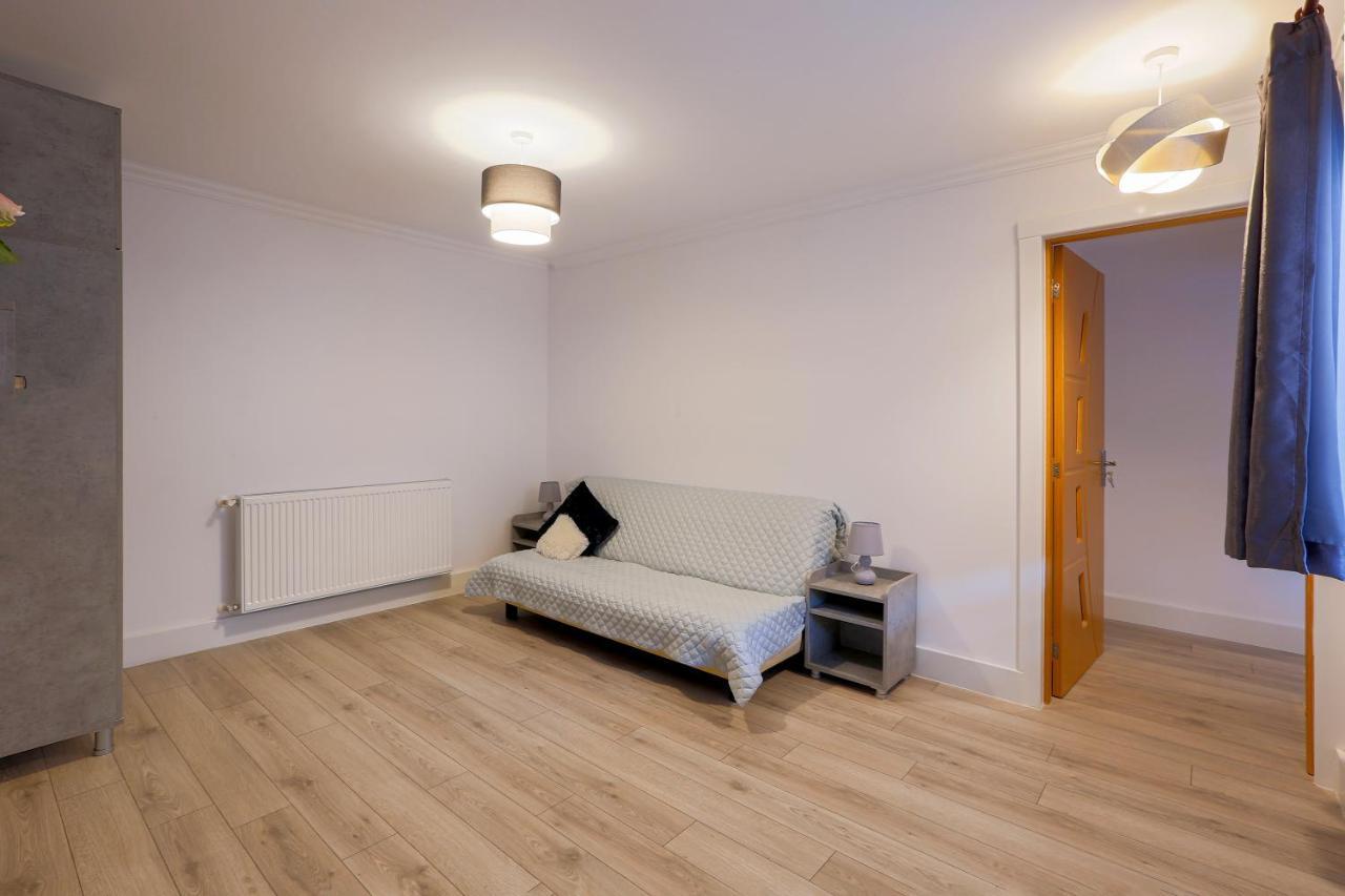 Vaias Aparts Targu Neamt Extérieur photo