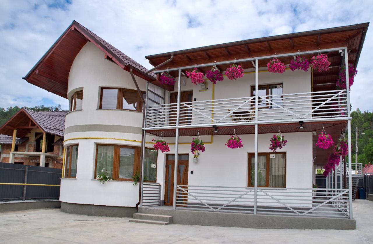 Vaias Aparts Targu Neamt Extérieur photo